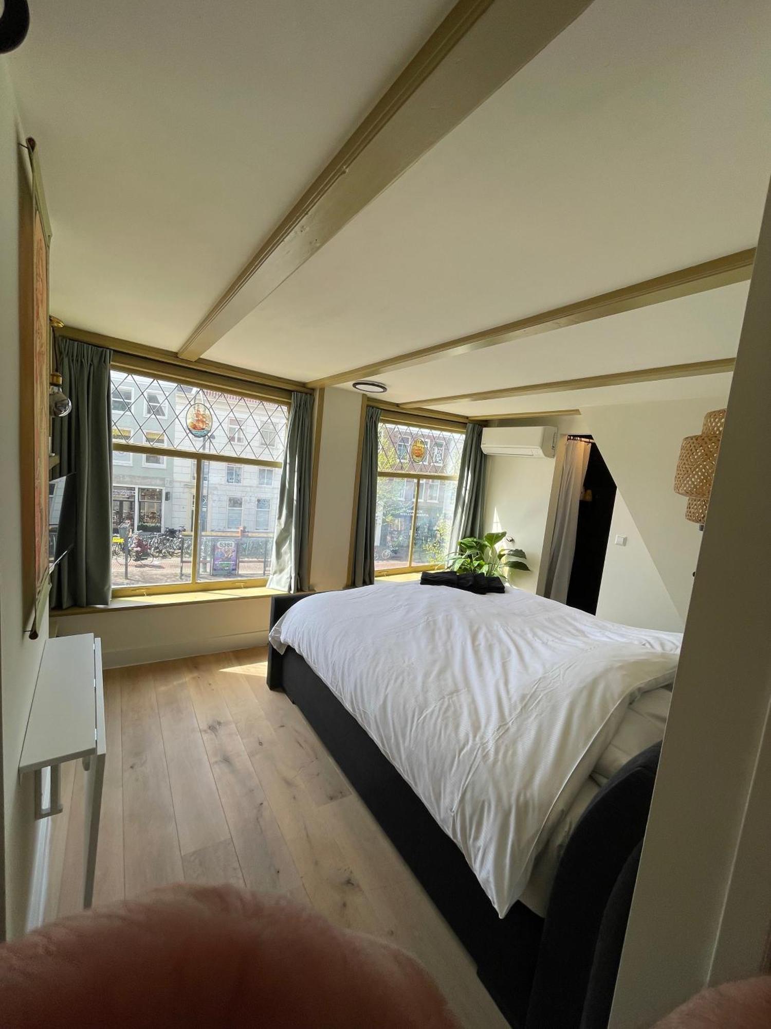 The Hazel House Haarlem Buitenkant foto