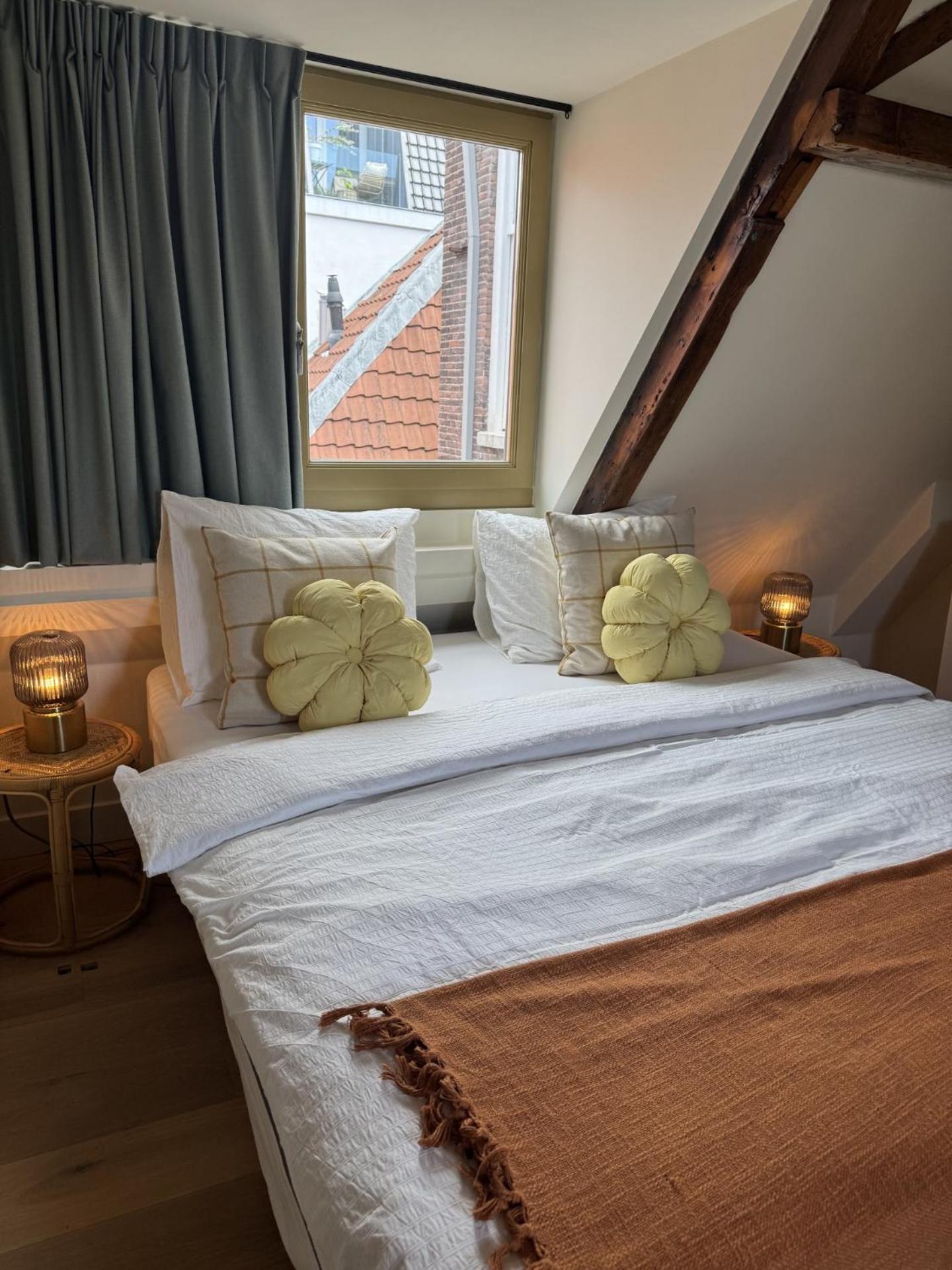 The Hazel House Haarlem Buitenkant foto